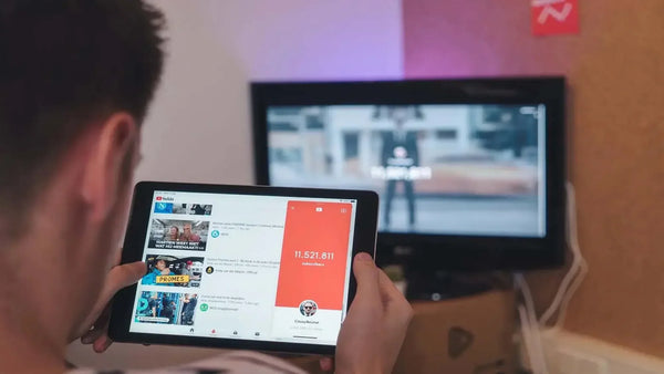 x_YouTube-User-Tablet